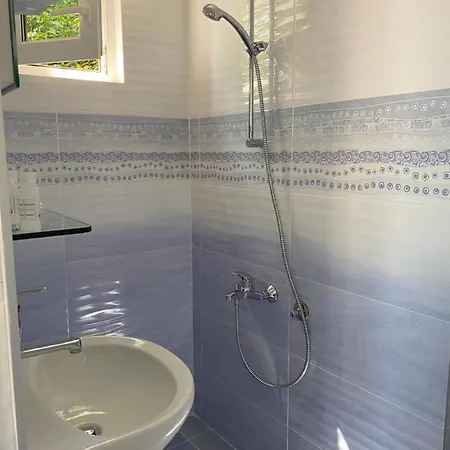 Вили Созопол 2*